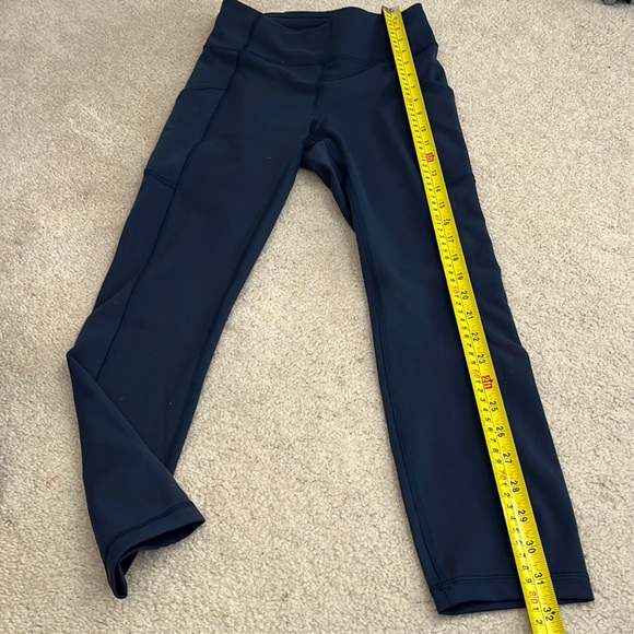 Lululemon Crop - Picture 7 of 11